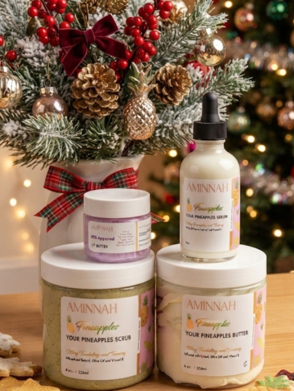 Aminnah Pineapples Set Nwt.  Ready To Gift!